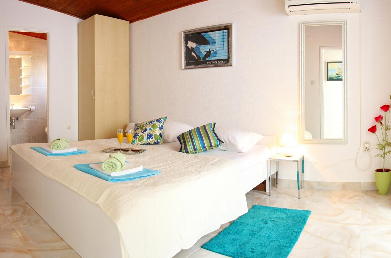 Roso * Makarska