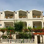 Apartmani Roso Makarska