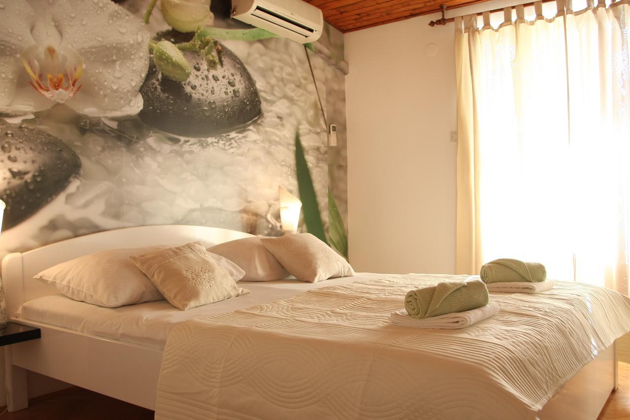Roso Apartment Makarska